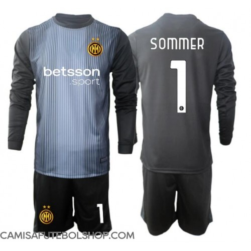 Camisa de time de futebol Inter Milan Yann Sommer #1 Goleiro Replicas 1º Equipamento Infantil 2025-26 Manga Comprida (+ Calças curtas)